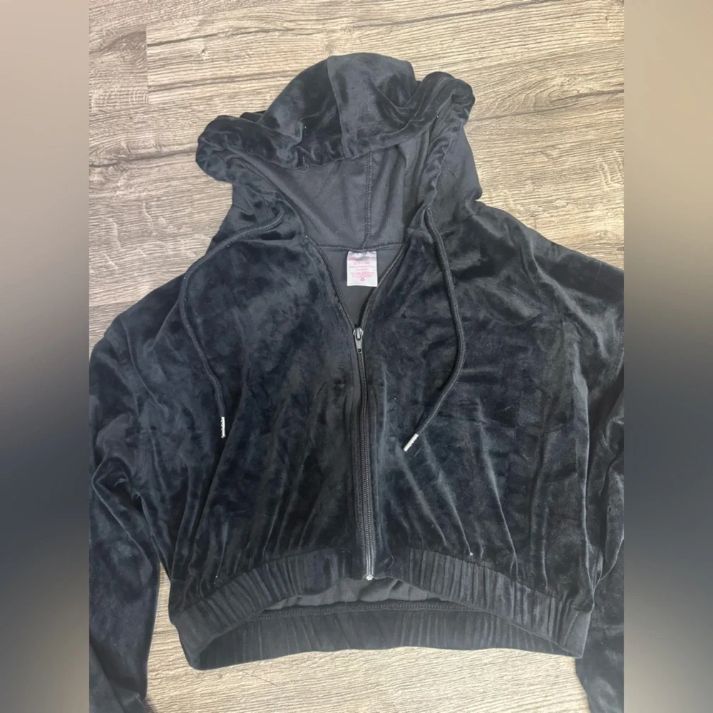 No Boundaries Black Velour Zip-Up Jacket